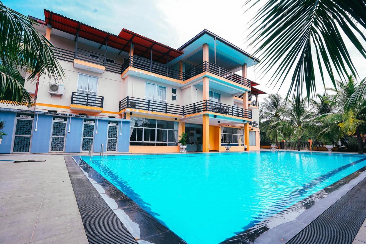 Sun Ray Rest House Калкуда Екстериор снимка