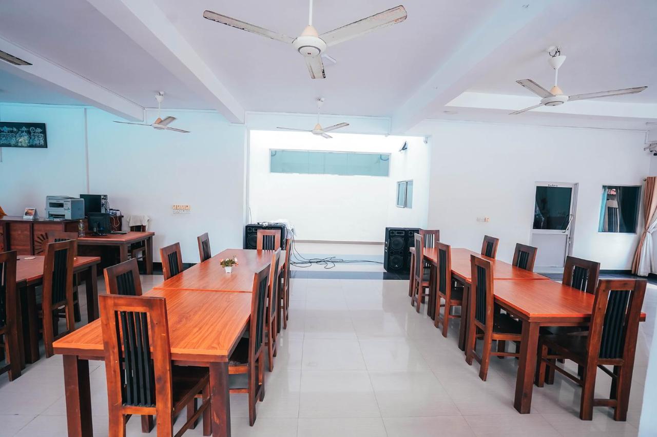 Sun Ray Rest House Калкуда Екстериор снимка